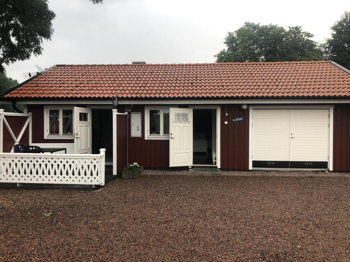 Skattegardens Gaesthus Villa Falköping Eksteriør billede